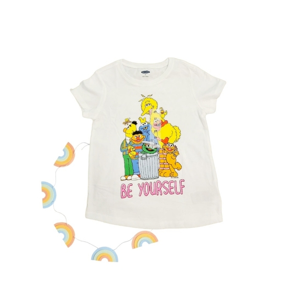 Old Navy sesame Street graphic girl T-shirt - Picture 1 of 1